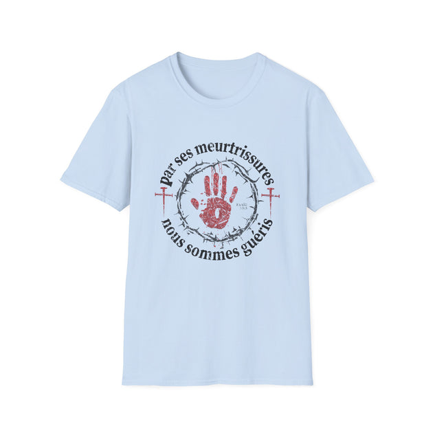 T-shirt bleu clair pour femme avec un motif religieux centré représentant une main et des clous.