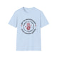 T-shirt bleu clair pour femme avec un motif religieux centré représentant une main et des clous.