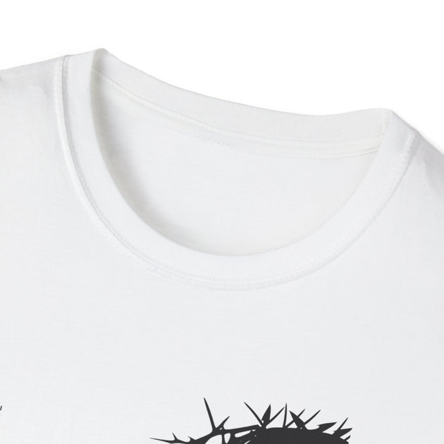 T-shirt blanc pour femme avec un col rond côtelé et un motif de couronne d'épines.