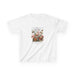 T-shirt blanc pour enfant orné d'un motif floral vintage avec des papillons et un texte religieux.