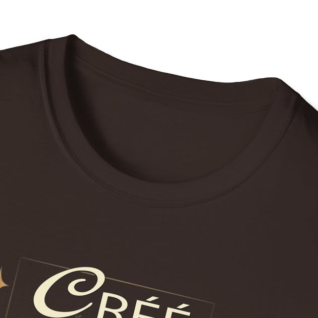 T-shirt marron à col rond pour femme avec une inscription imprimée sur le devant.