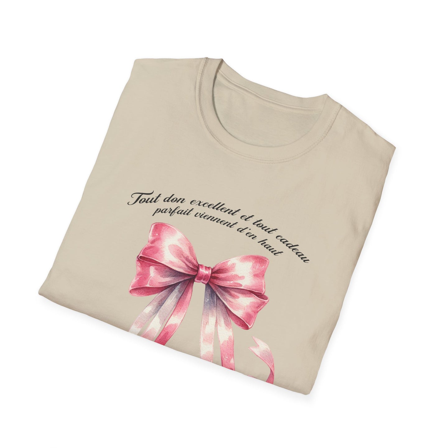 T-shirt beige pour femme avec un ruban rose aquarelle et l'inscription Tout don excellent.