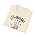 T-shirt beige en coton plié avec l'inscription Car vous êtes et une empreinte de main avec un cœur.