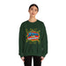 Une femme porte un sweatshirt vert foncé avec l'inscription Jésus est mon superhéros.