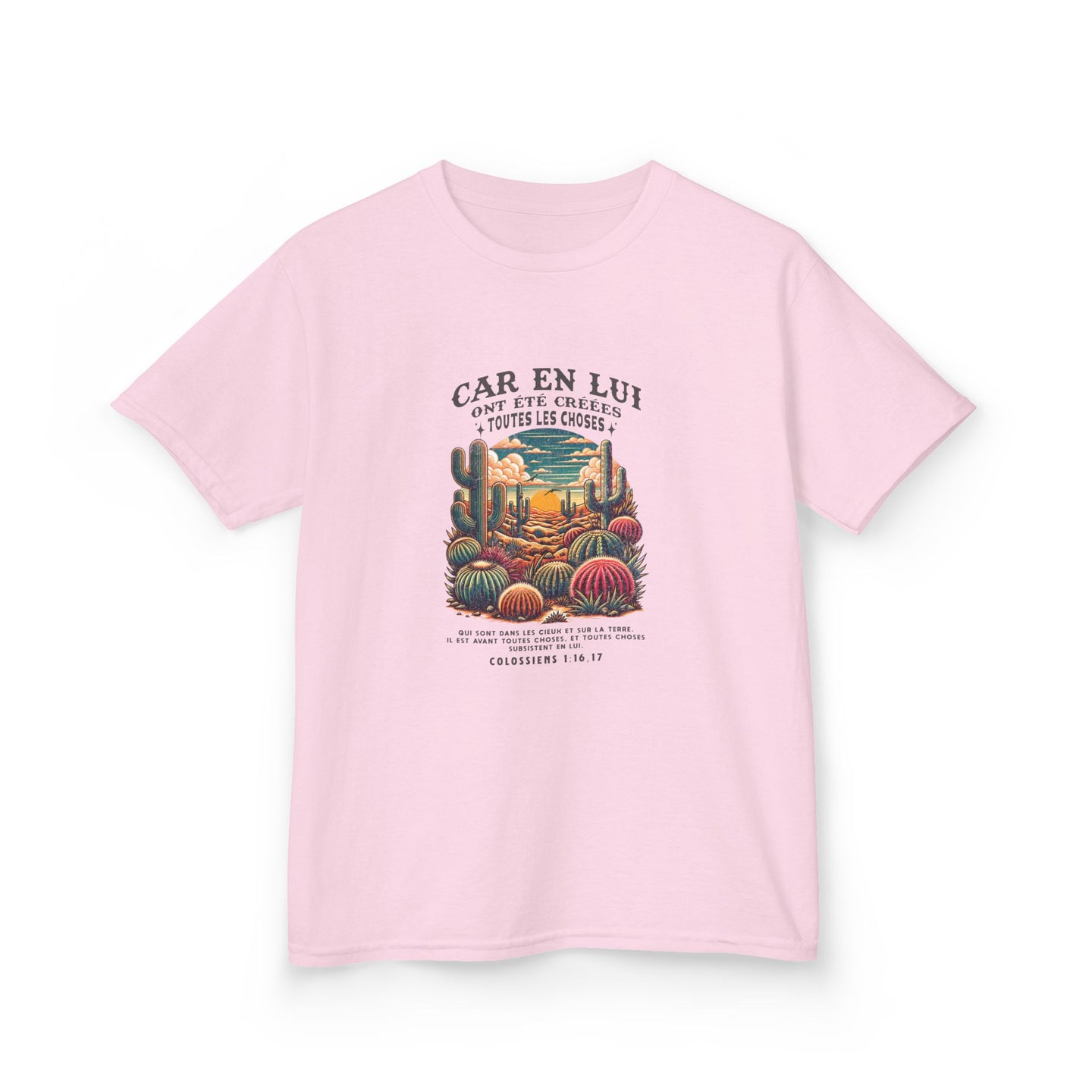 T-shirt rose pour enfant avec une illustration de désert et un texte biblique en français.