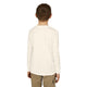Un enfant porte un t-shirt à manches longues blanc uni vu de dos.