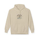 Sweat à capuche beige pour femme avec une illustration de poisson et un texte religieux.