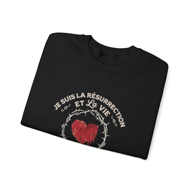 Sweat-shirt noir pour femme avec un motif de cœur couronné d'épines et l'inscription religieuse.