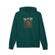 Sweat-shirt à capuche vert foncé avec une illustration de paysage et un texte religieux.