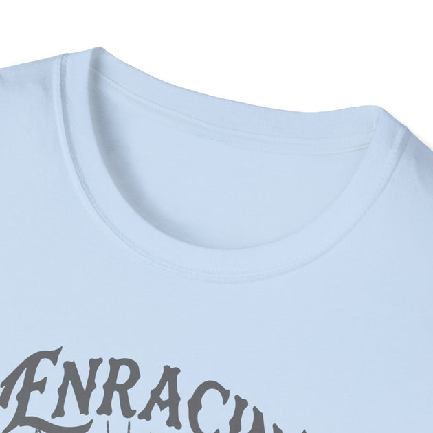 T-shirt blanc pour femme avec un col rond côtelé et une inscription grise sur la poitrine.