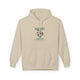 Sweat à capuche beige avec un motif floral en forme de cœur et une inscription religieuse.