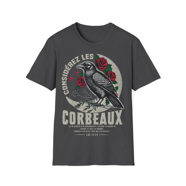 T-shirt gris anthracite pour homme avec une illustration de corbeau, de roses et un texte biblique.