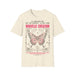 T-shirt beige en coton avec un papillon et le verset biblique 2 Corinthiens 5:17 imprimé.