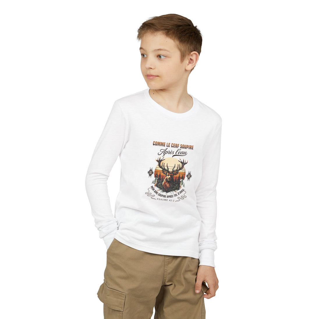 T-shirt blanc manches longues enfant avec cerf et verset Psaume 42:2, style chrétien.