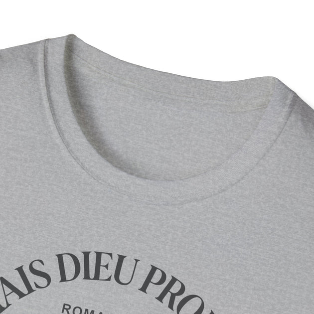 T-shirt gris à col rond avec l'inscription Mais Dieu prouve son amour imprimée en noir.