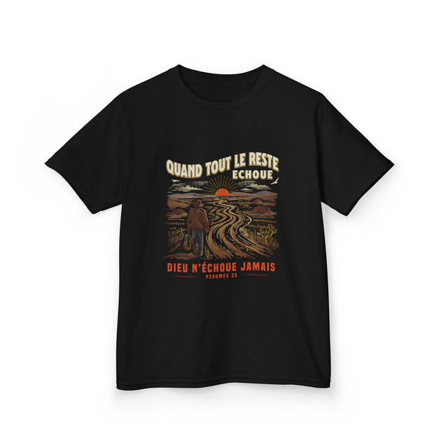 T-shirt noir pour enfant avec une illustration rétro d'un voyageur et un message inspirant.