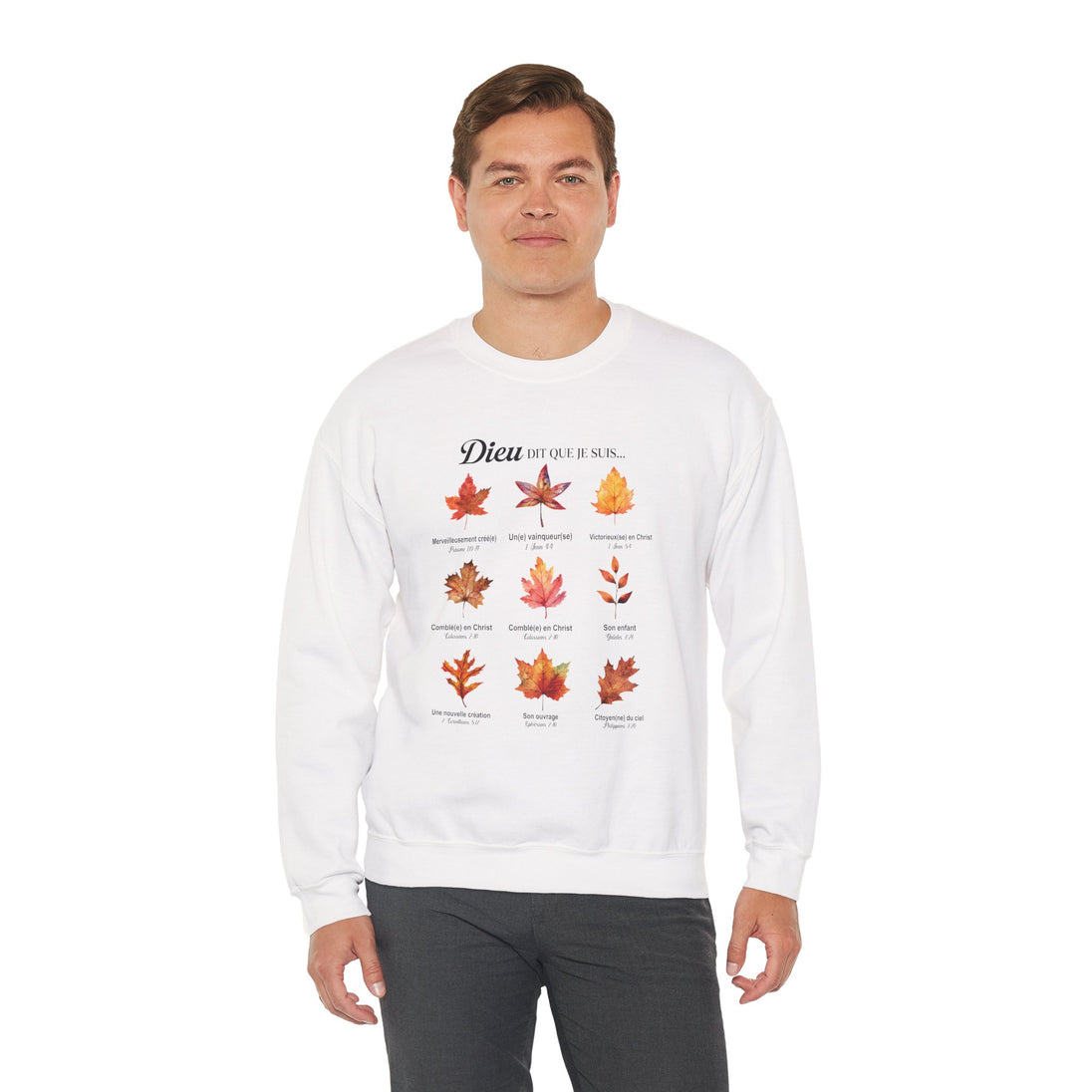 Sweatshirt blanc pour homme avec feuilles d'automne et versets bibliques en français.