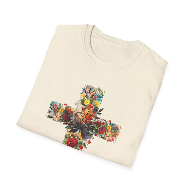 T-shirt beige pour femme orné d'une croix fleurie et d'une colombe imprimées au centre.
